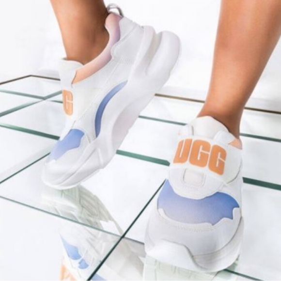 UGG Shoes - UGG La Flex Gradient Logo Chunky Sneakers Scallop Gradient  in White Size 8
